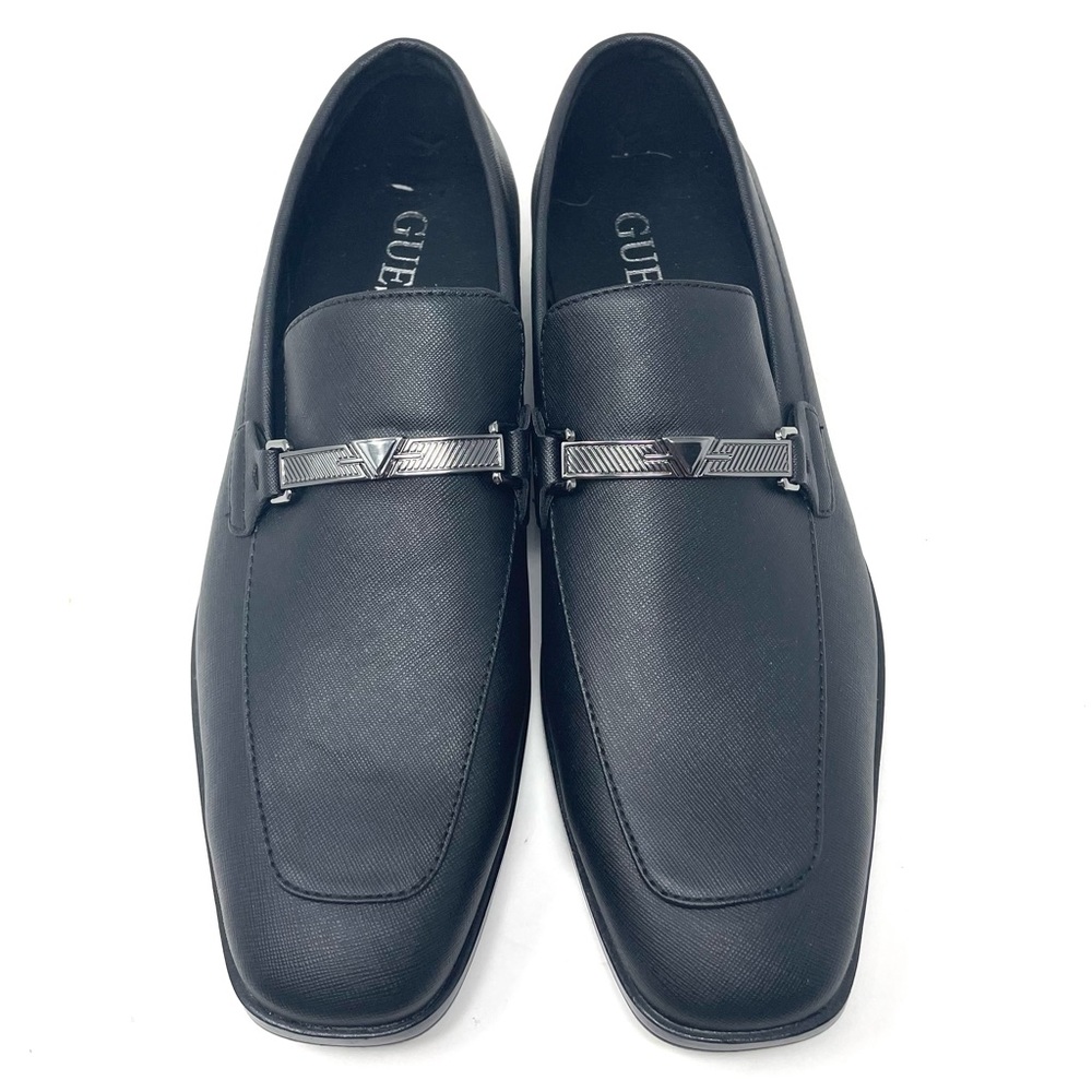 GUESS men’s black slip on loafers, size 8, NWOT